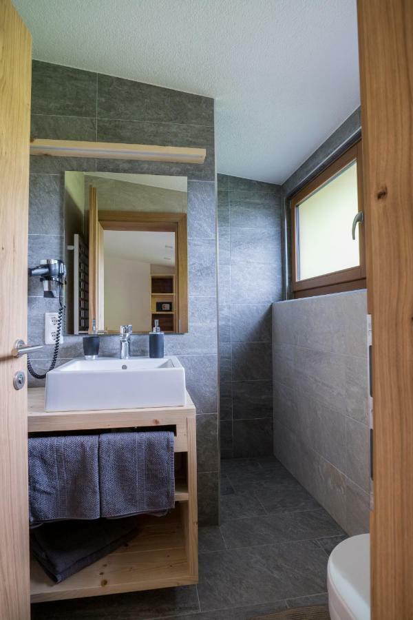 Innertrein Cadipietra Exterior photo